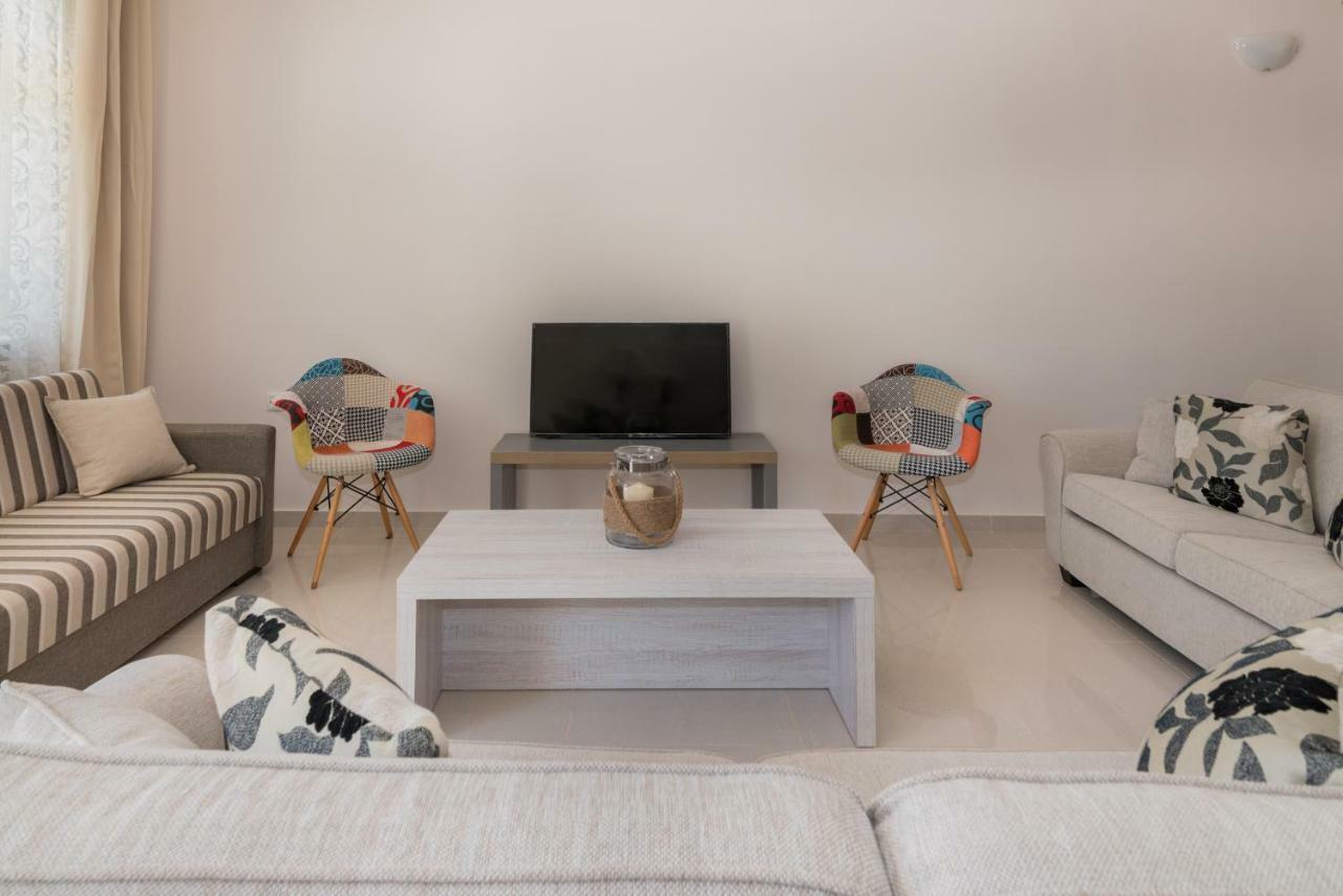 Luna Apartment *